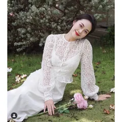 Sét áo ren+ váy dính liền🌷Set áo ren và đầm hai dây trắng Gia 299k Hàng có sẵn giao ngay Hàng cao cấp sang trọng
