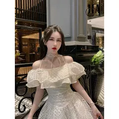 Size: Freesize <55kg Giá 290k - Chất liệu: Ren - Kiểu cách: Trễ vai nữ tính Hàng có sẵn giao ngay