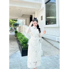 Đầm ren hoạ tiết hoa hồng cao cấp Giá 399k Hàng có sẵn giao ngay M (kem) Màu trắng kem Chất liệu ren cao cấp đúp lót