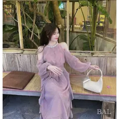 Đầm khoét vai tiểu thư