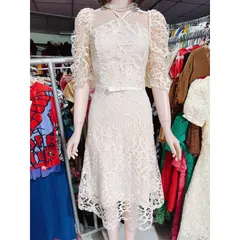 Đầm ren trắng kem cổ yếm Giá 390k Hàng có sẵn giao ngay XL Chất liệu ren cao cấp Đúp lót 2 lớp Có đủ size SMLXL