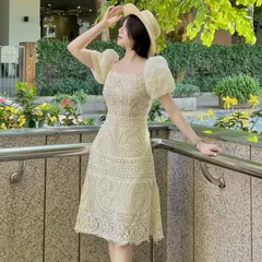 Đầm  ren cổ vuông thiết kế  chất liệu Ren cao cấp lót lụa mềm đẹp  Gia 290k Hàng có sẵn giao ngay S