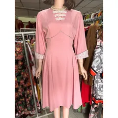 Đầm HỒNG XOÈ TAY LỠ PHỐI REN  Giá 330k Hàng có sẵn giao ngay