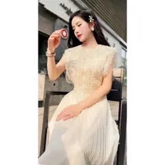 Váy đầm thiết kế ren be xếp ly dáng dài  Hàng cao cấp  Giá 420k  Hàng có sẵn giao ngay L  Màu kem  Hàng của Teng Design