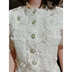 Set Ren sang trọng  Đính Nút Kèm Chân Váy Có Lót Chất Ren nổi cao cấp Hàng có sẵn giao ngay Size SML Màu trắng