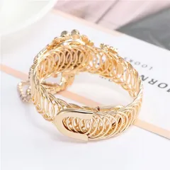 Đồng Hồ Đeo Tay Hợp Kim Đính Kim Cương Phối Tua Rua Sáng Tạo Thời Trang Phong Cách Hàng có sẵn giao ngay Giá 250k