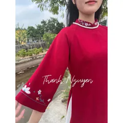 Áo dài Tết - Áo dài cách tân màu đỏ thiết kế tay lỡ dáng suông chất nhung thêu 2 tà cách điệu Hàng có sẵn giao ngay