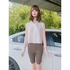 Set áo sơ mi trắng + quần ngố màu nâu tây Size SM Giá 250k/ cả set Hàng có sẵn giao ngay