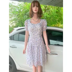 Đầm hoa tím có sẵn mút ngực Giá 290k Hàng có sẵn giao ngay Dây kéo phía sau