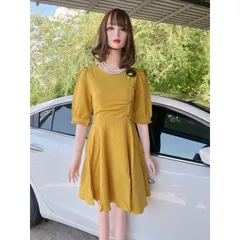 Đầm xoè cách điệu đinh nút Giá 290k Hàng có sẵn giao ngay Màu vàng chanh