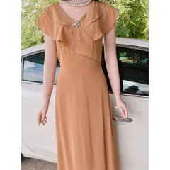 Đầm maxi dáng dài Màu nude Giá 390k Hàng có sẵn giao ngay Đúp lót 2 lớp Chất liệu chiffon cao cấp