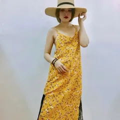 💞Đầm  hoa nhí phối ren   💞Giá: 250k 💞Freesize 58kg trở xuống 💞Hàng có sẵn giao ngay