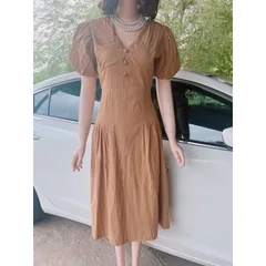 Đầm chất lennin - Size : S,M -Giá 290k Hàng có sẵn giao ngay Màu nâu tây