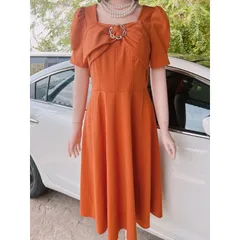 Đầm cách điệu màu cam Giá 290k Hàng có sẵn giao ngay Chất liệu umi cao cấp, có sẵn mút ngực