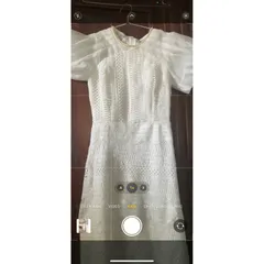 Đầm trắng 🌹Đầm trắng cổ tròn đính hạt Giá 299k Hàng có sẵn giao ngay Chất liệu ren đep