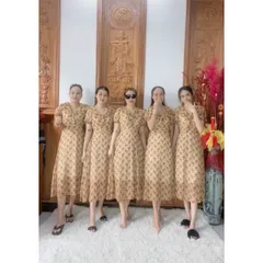 Đầm voan cổ tim tay ngắn Giá 290k Hàng có sẵn giao ngay  Phía sau bo thun