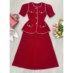Set áo + chân vaý siêu đẹp Giá 320k set Hàng có sẵn giao ngay Chất liệu siêu đẹp