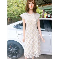 Đầm ren cao cấp Giá 420k Hàng có sẵn giao ngay L Chất liệu ren cao cấp Màu kem
