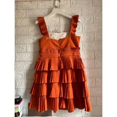 Đầm dây tầng dập ly, có mút ngực * Màu sắc: Cam Giá 250k Hàng có sẵn giao ngay SM