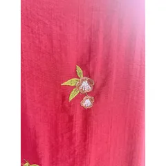 Áo thêu hoa vải linen cao cấp Giá 190k Hàng có sẵn giao ngay  Màu đỏ đô