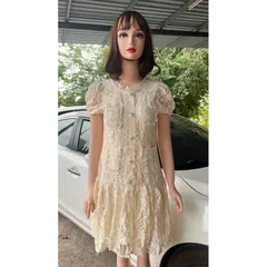 Đầm ren maù kem  Chính chủ NH Giá 290k Hàng có sẵn giao ngay 2S