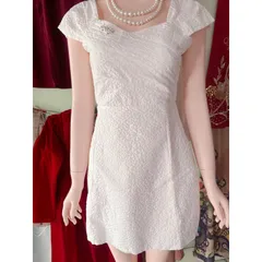 Đầm trắng hoa nổi Hàng có sẵn giao ngay  Size S Giá 290k