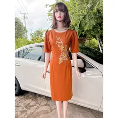 Đầm thêu hoa siêu đẹp Giá 290k Hàng có sẵn giao ngay Hàng co giãn nhiều chuyên hàng thiết kế Màu bò