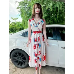 Đầm họa tiết sang trọng Hàng có sẵn giao ngay  Giá 290k Vừa dây kéo vừa bo chun co giãn dễ mặc  Dưới 70kg mặc đẹp