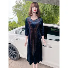 Đầm nhung tuyết cổ U ép đá thời trang trung niên cao cấp Giá 390k Hàng có sẵn giao ngay Có màu xanh lá + xanh đậm