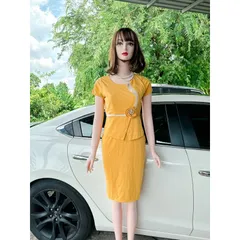 Đầm công sở thiết kế dáng ôm peplum phối chân váy dính liền kết hoa nổi Hàng có sẵn giao ngay  Giá 290k Chất liệu umi