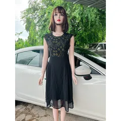 HÀNG THIẾT KẾ - ĐẦM XÒE REN ÁNH KIM PHỐI VÁY VOAN CAO CẤP  CÓ màu đen MXL và đỏ L Form to Hàng có sẵn giao ngay Giá 299k