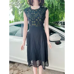 HÀNG THIẾT KẾ - ĐẦM XÒE REN ÁNH KIM PHỐI VÁY VOAN CAO CẤP  CÓ màu đen MXL và đỏ L Form to Hàng có sẵn giao ngay Giá 299k