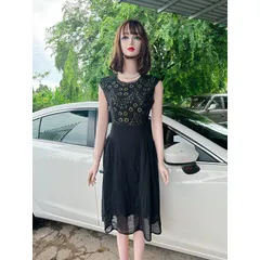HÀNG THIẾT KẾ - ĐẦM XÒE REN ÁNH KIM PHỐI VÁY VOAN CAO CẤP  CÓ màu đen MXL và đỏ L Form to Hàng có sẵn giao ngay Giá 299k