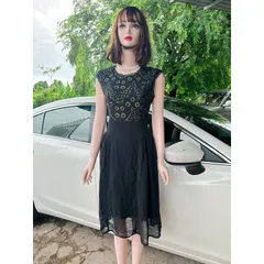 HÀNG THIẾT KẾ - ĐẦM XÒE REN ÁNH KIM PHỐI VÁY VOAN CAO CẤP  CÓ màu đen MXL và đỏ L Form to Hàng có sẵn giao ngay Giá 299k