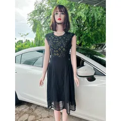 HÀNG THIẾT KẾ - ĐẦM XÒE REN ÁNH KIM PHỐI VÁY VOAN CAO CẤP  CÓ màu đen MXL và đỏ L Form to Hàng có sẵn giao ngay Giá 299k