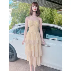 Đầm 2 dây màu vàng