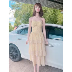 Đầm 2 dây màu vàng