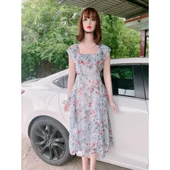 Đầm bèo màu xanh nhạt