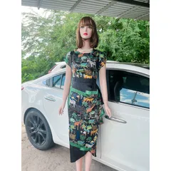 Đầm lụa siêu đẹp Hàng có sẵn giao ngay Chất liệu lụa siêu đẹp, nhẹ, không rút, mềm mát Giá 450k size S hàng chính chủ
