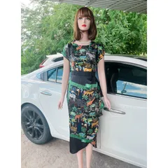 Đầm lụa siêu đẹp Hàng có sẵn giao ngay Chất liệu lụa siêu đẹp, nhẹ, không rút, mềm mát Giá 450k size S hàng chính chủ