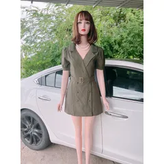 ĐẦM VEST 6 NÚT KÈM đai như hình Giá 290k Chất liệu tuyết mưa cao cấp, đã có sẵn lót quần Hàng có sẵn giao ngay S