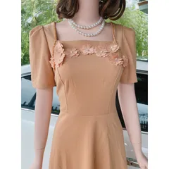 Đầm đính hoa cao cấp Màu nude Chất liệu umi co giãn dễ chịu Hàng coa sẵn giao ngay Giá 290k Dưới 75 kg mặc đẹp