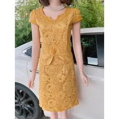 Đầm ren đính kết ngọc siêu đẹp Giá 350k Hàng có sẵn giao ngay Chất liệu ren phối umi co giãn dễ chịu