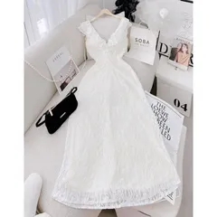 VÁY REN CỒ V BÈO CỘT DÂY LƯNG FORM VINTAGE Giá 350k, người ta bán gần 6xx Hàng có sẵn giao ngay Đủ size tới XL