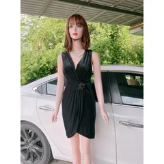 Đầm Body Nữ Thiết Kế bông hoa giữa  siêu sang, đầm dáng ôm ngắn tay Giá 290k Hàng có sẵn giao ngay Chất liệu nhung
