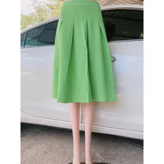 Chân váy gấm xốp xếp li xòe ngang gối Hàng chính chủ ND Hàng có sẵn giao ngay S Giá 190k/ chân váy