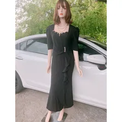 Đầm dạ hội đính ngọc, màu đen Giá 290k Hàng có sẵn giao ngay Phía sau vừa dây kéo vừa bo thun dễ mặc Size lớn tới 65kg