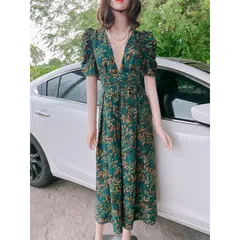 Đầm hoa hoạ tiết lá Giá 290k Hàng có sẵn giao ngay Phía sau lưng co giãn dễ chịu Chất liệu lụa mango  cao cấp