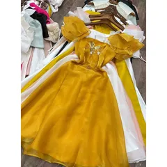 Đầm dự tiệc đính kết cao cấp màu Vàng  Hàng mới về ĐẦM MIDI CÁNH TIÊN VÀNG  ĐÍNH KIM SA Giá 390k Hàng có sẵn giao ngay