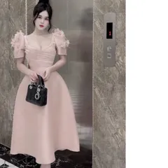 Đầm Newwww!!! Đầm tafta xếp ly ngực tay đính hoa lông vũ đẹp xuất sắc Giá 390k Dáng dài cao cấp Hàng có sẵn giao ngay L